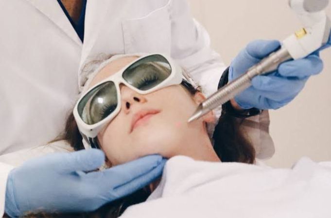 Non-invasive Laser Facelift